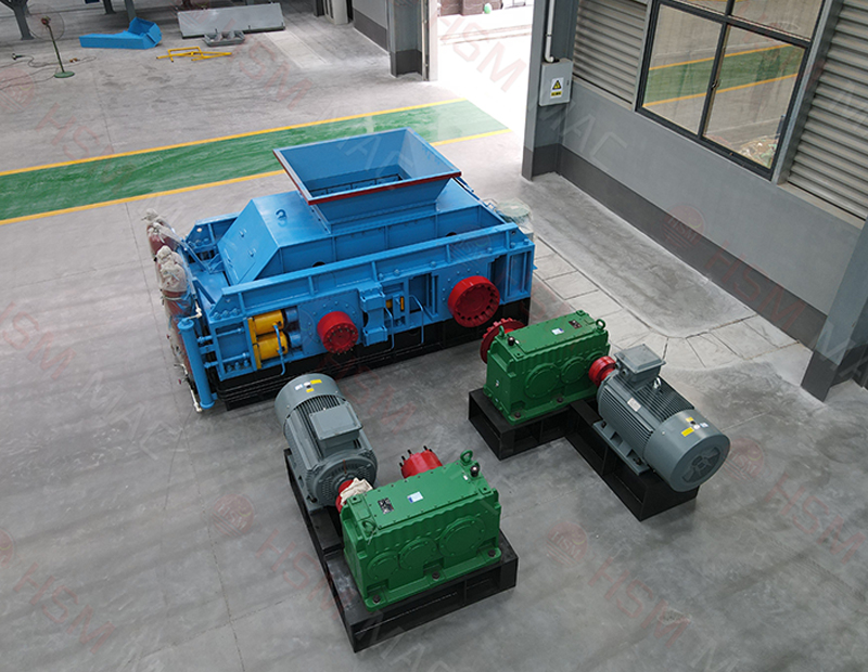 液壓超細(xì)破碎對(duì)輥機(jī)出料細(xì)膩，粒度可控，滿(mǎn)足細(xì)料加工需求