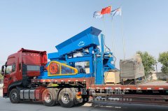 大型液壓移動(dòng)對(duì)輥制砂機(jī)哪家好，多少錢一臺(tái)