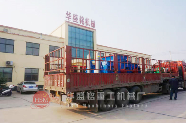 2PGY1212對輥破碎機發(fā)往云南省玉溪市通許縣發(fā)貨現場